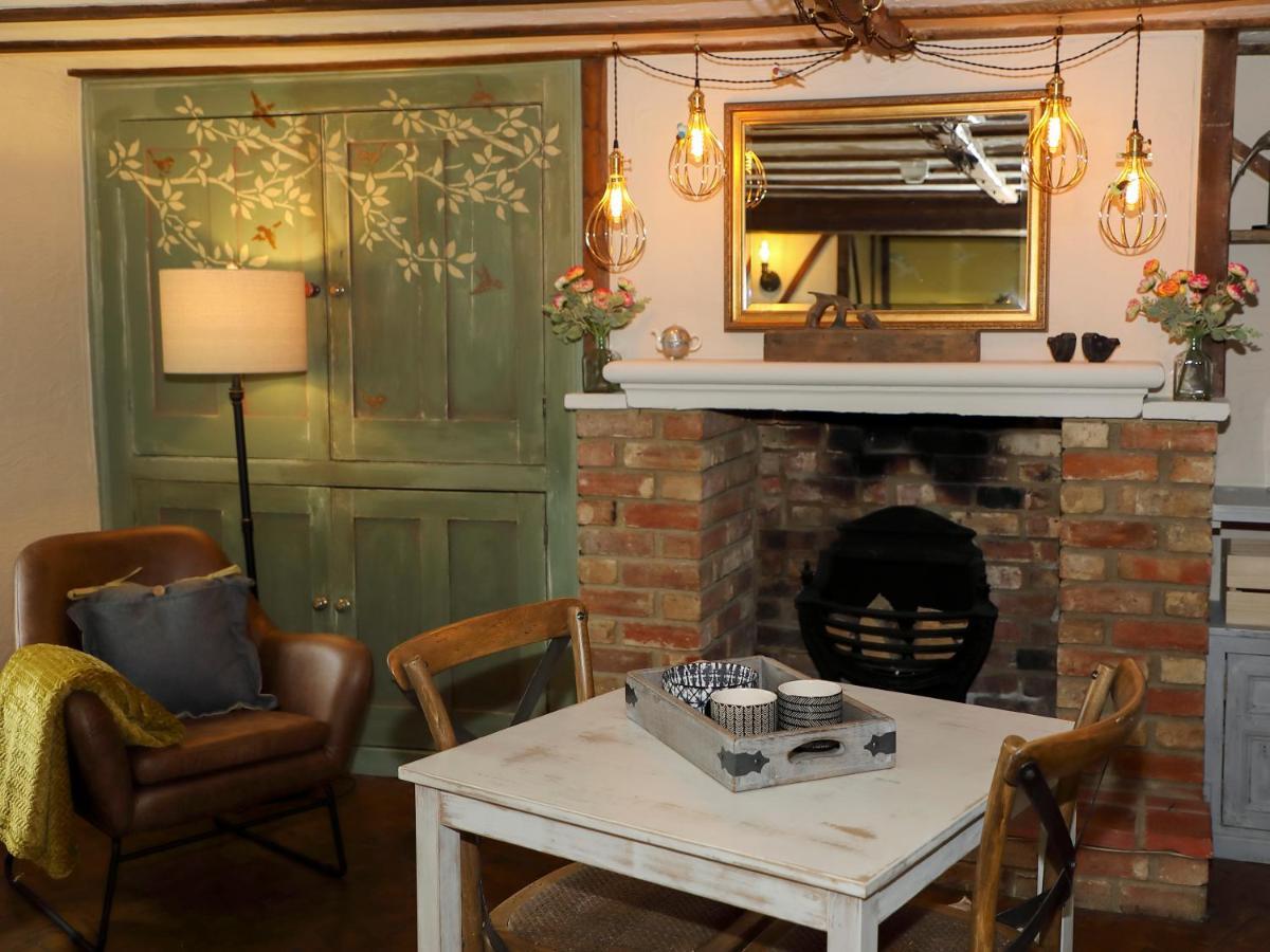 Woodleys Cottage Woburn Sands Екстер'єр фото